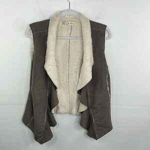 Au Lieu Soft Fuzzy Faux Fur lined Draped Vest Top Outerwear Small / Medium